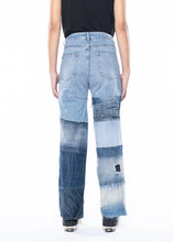 將圖片載入圖庫檢視器 RANDOMEFFECT Straight Patched Jeans
